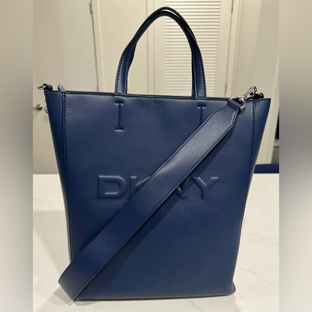 New Navy Blue DKNY Logo Handbag/Tote